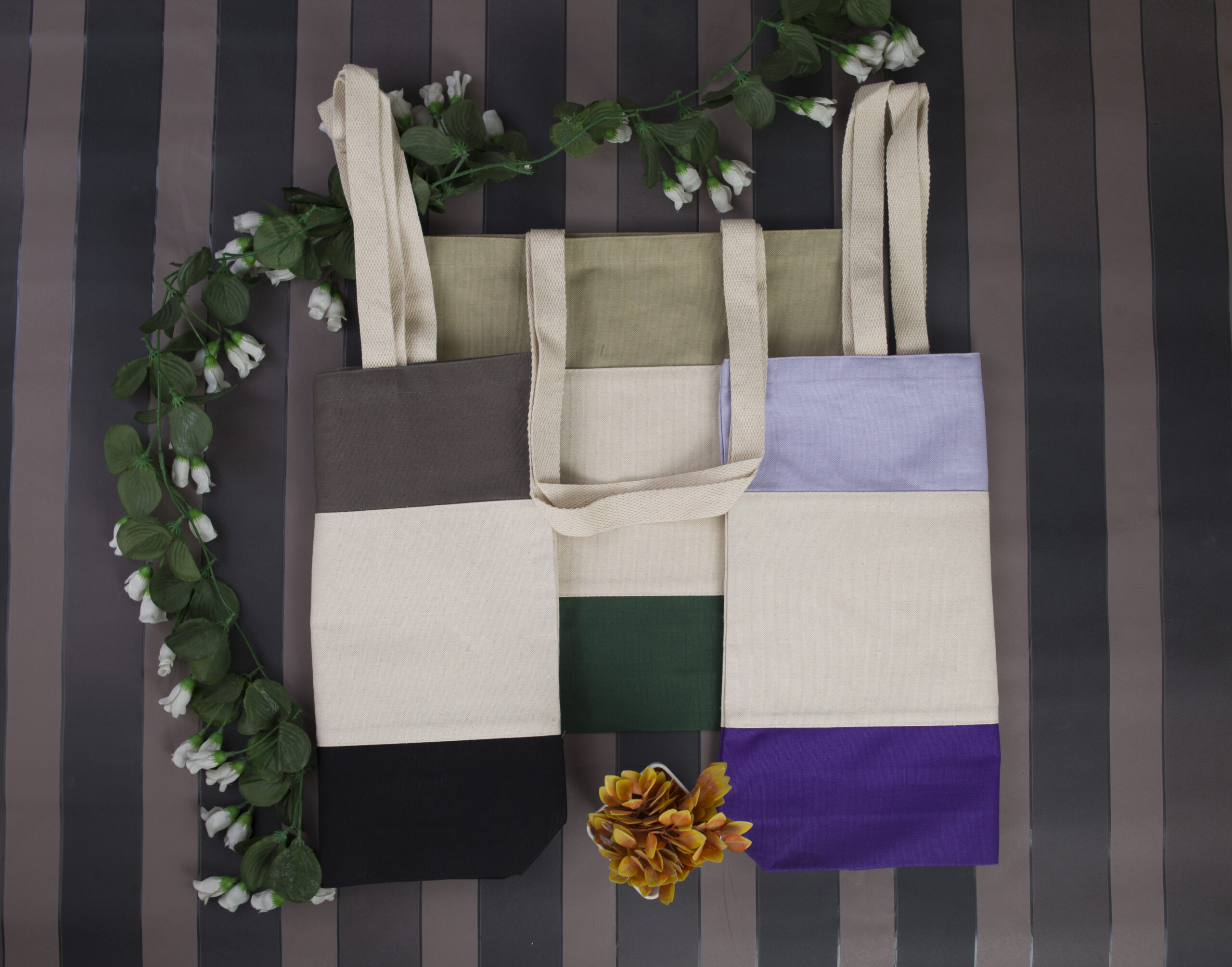 Product Spotlight: Q125900 Heavy Canvas Tri-Color Promotional Tote Bag 2 88 scaled